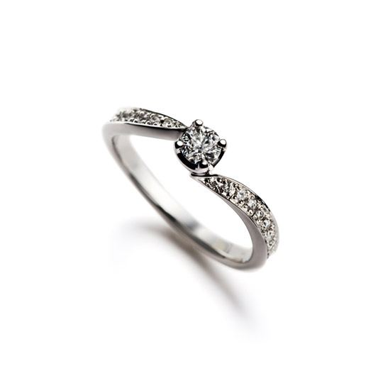 アリエル の結婚指輪 婚約指輪 ディズニープリンセスの結婚指輪 婚約指輪ブランド